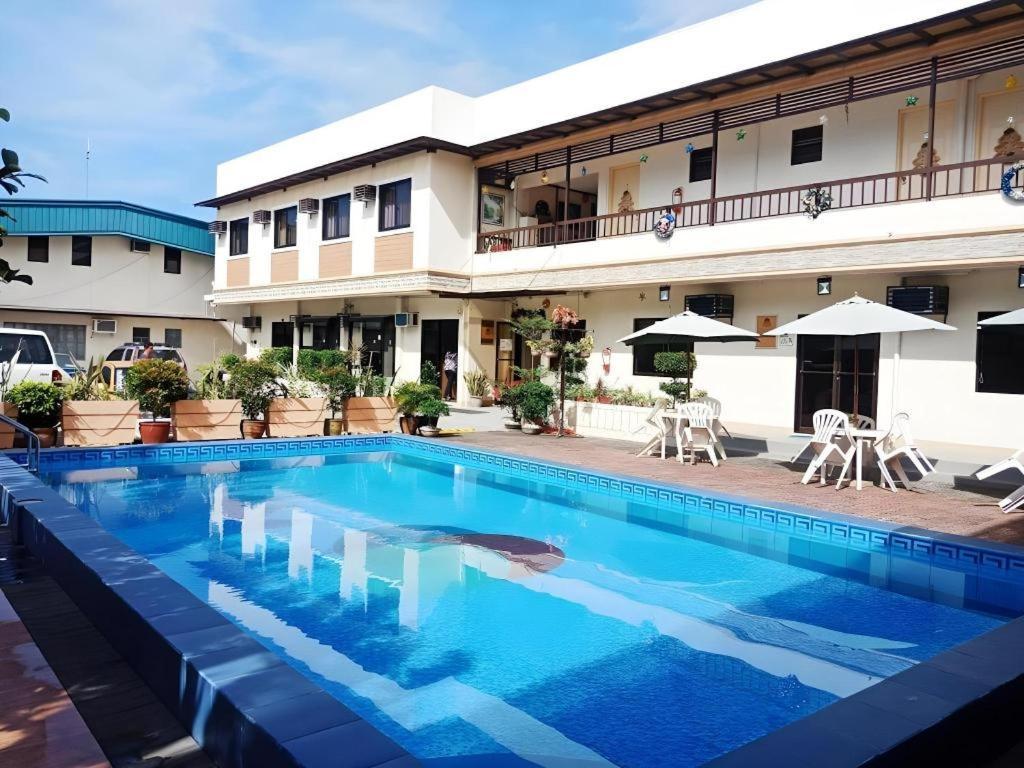 Aerostop Hotel & Restaurant Plaridel  Extérieur photo