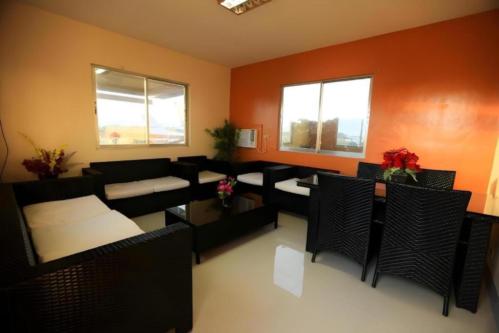 Aerostop Hotel & Restaurant Plaridel  Extérieur photo