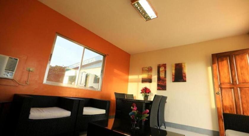 Aerostop Hotel & Restaurant Plaridel  Extérieur photo